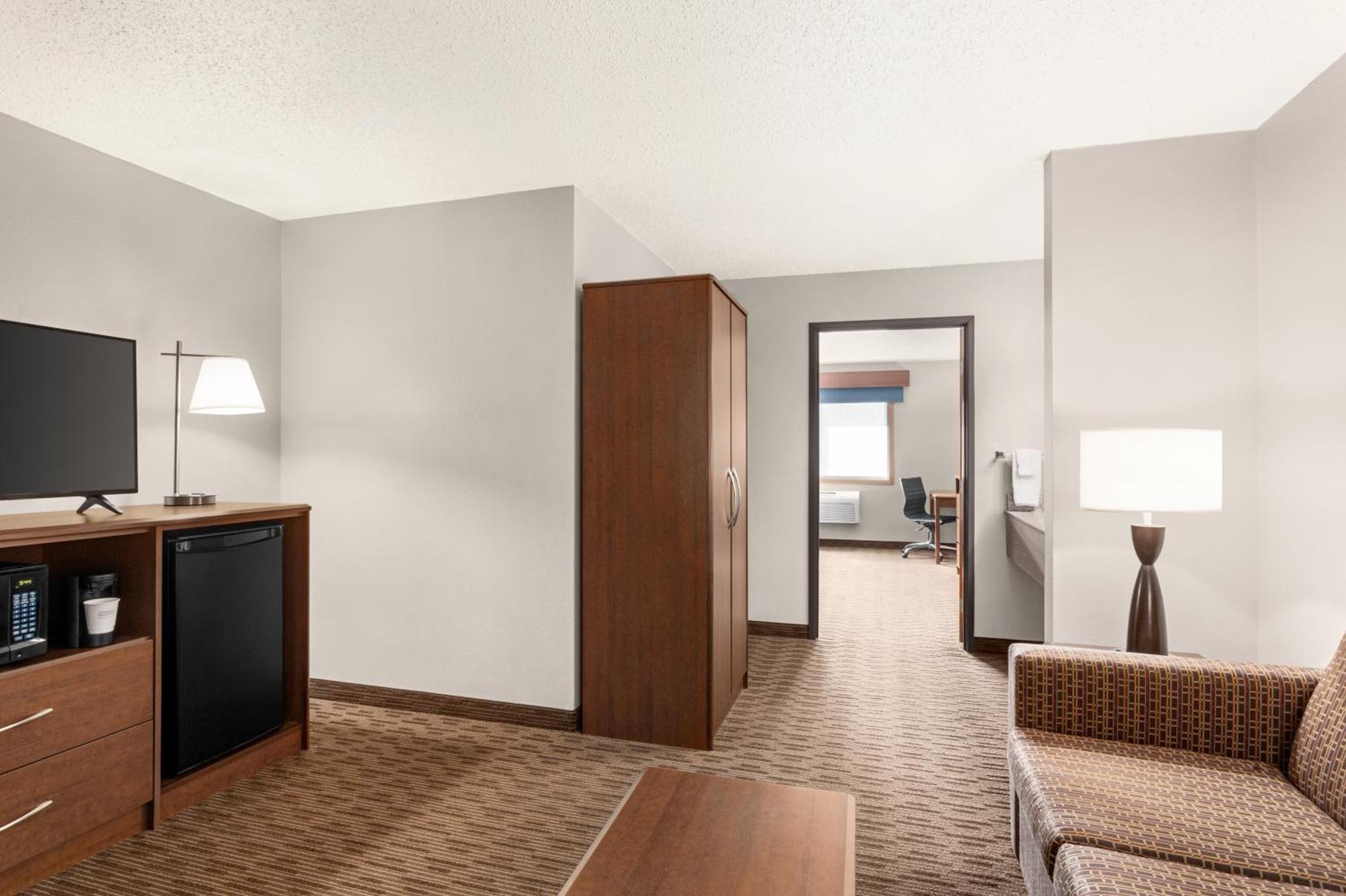 Americinn By Wyndham Fergus Falls Conference Center Quarto foto