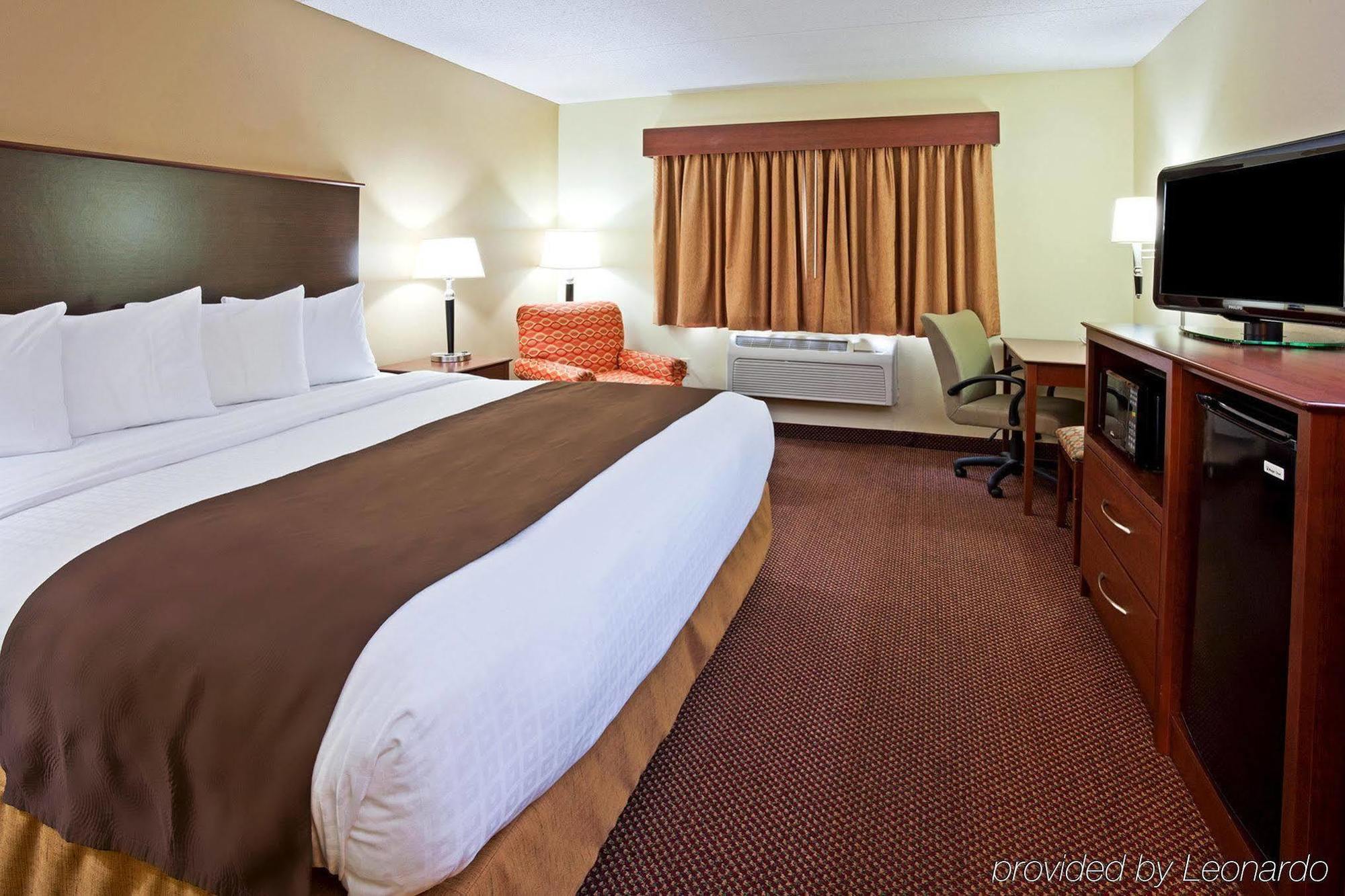 Americinn By Wyndham Fergus Falls Conference Center Quarto foto